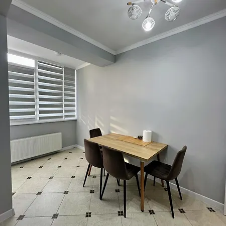 Fine Airport 24h Apartment